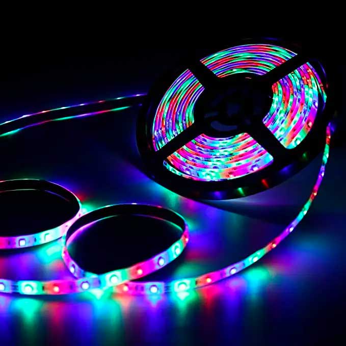 Banda LED RGB multicolor partial derulata, iluminat ambiental intens in intuneric