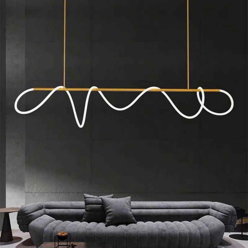 Lustra LED suspendata 150cm 120W tub acril ondulat auriu, lumina reglabila, deasupra canapelei
