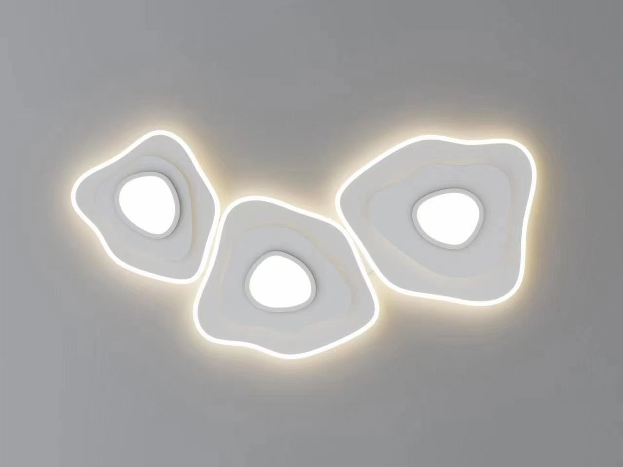 Plafoniera LED 294W 12000lm cu trei module organice, lumina calda/neutra/rece reglabila, montaj tavan