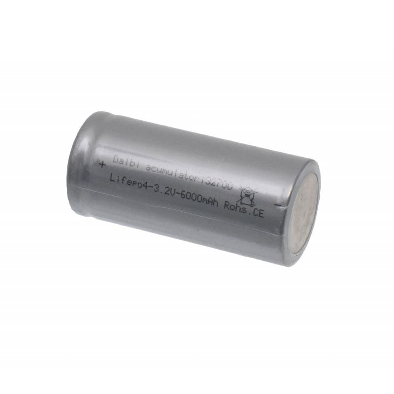 Acumulator LiFePO4 32700 6000mAh vazut din lateral, pozitie orizontala