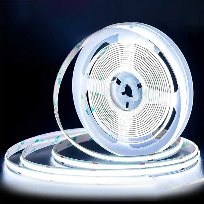 Banda LED COB pe rola, lumina alba rece intensa, iluminat continuu fara puncte vizibile