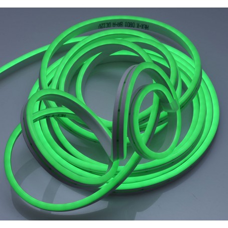 Banda LED neon verde IP67 desfasurata partial, flexibila, cu marcaje de taiere vizibile