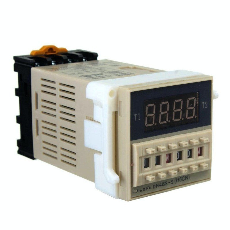 releu de timp digital cu soclu montat, afisaj LED 4 cifre, butoane setare T1 si T2 vizibile