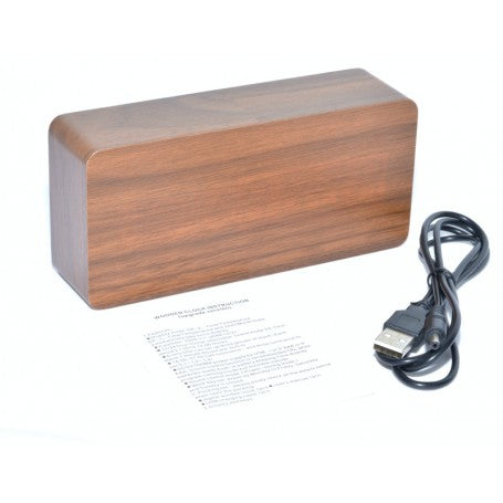 Ceas digital din lemn cu cablu USB inclus si instructiuni de utilizare