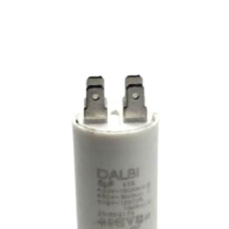 Condensator motor 5uF 450V, detaliu terminal papuci metalici si eticheta tehnica