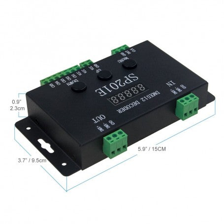 Decoder DMX512 pixel LED cu dimensiuni 15x9.5x2.3 cm, carcasa metalica neagra, borne verzi cu surub