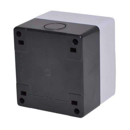 Cutie buton industrial 22mm IP54, vedere spate cu orificii de montaj si intrare cablu laterala