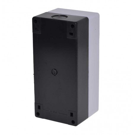 Cutie buton push 3x22mm, vedere spate, baza neagra cu orificii de prindere si intrare cablu lateral