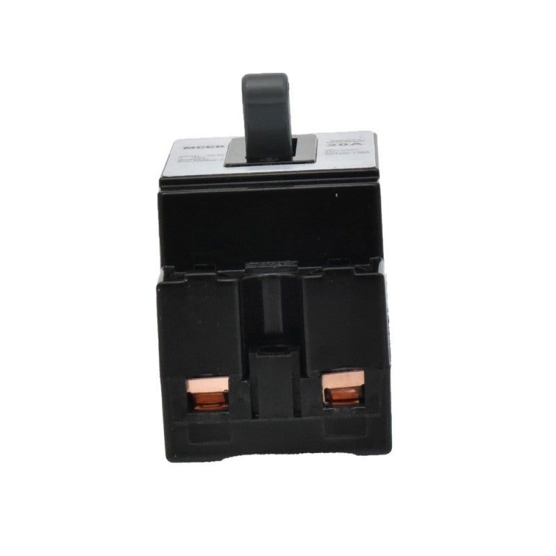 Intrerupator circuit MCCB 15A, vedere inferioara cu borne cupru pentru conectare cabluri