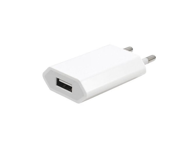 Incarcator retea 220V 1A cu port USB, design compact alb, compatibil iPhone si dispozitive mobile