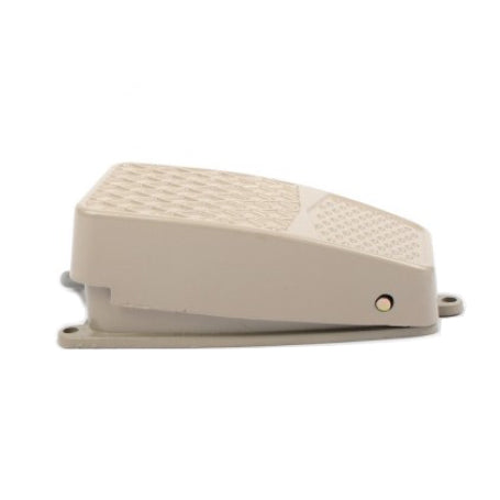 Intrerupator cu pedala mica 5A 380V AC, carcasa aluminiu, suprafata antiderapanta, montaj fix