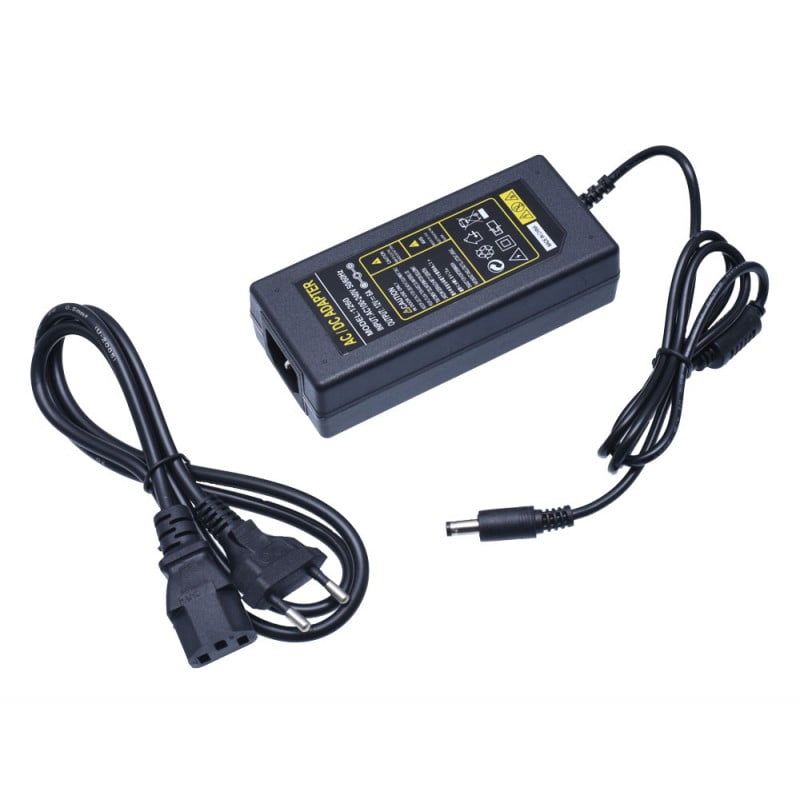 Alimentator DC 12V inclus in kit, cu cablu retea, pentru banda LED RGB 10m