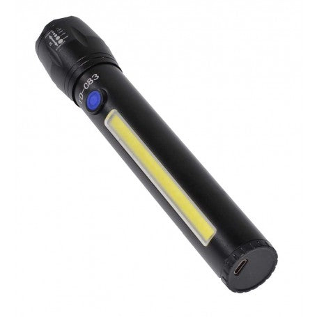 Lanterna cu zoom si LED COB lateral 7W, vedere in unghi cu port de incarcare USB-C vizibil