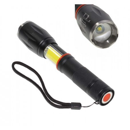 Lanterna LED XML T6 cu zoom, detaliu cap frontal cu lentila si COB lateral, snur antialunecare