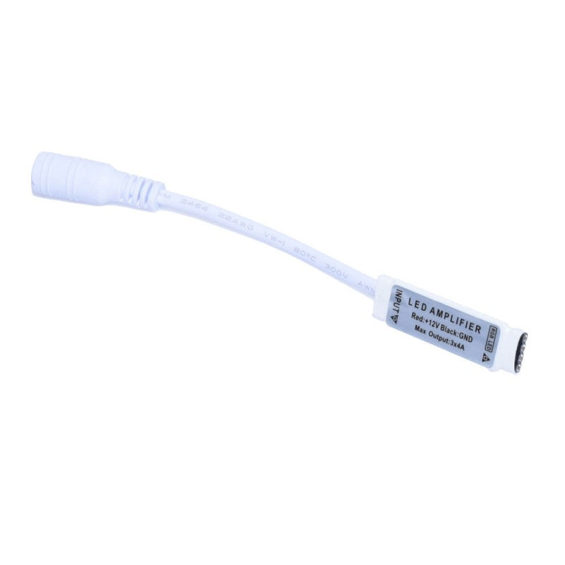 Amplificator mini RGB 12V, vedere laterala cu eticheta tehnica iesire 3x4A si cablu flexibil