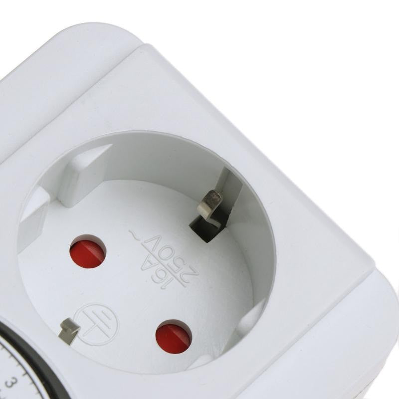 Priza programabila mecanic, detaliu soclu 16A 250V cu protectie copii si contacte metalice