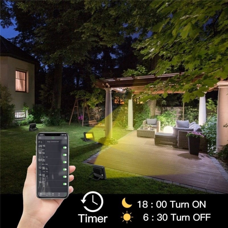 Proiector LED RGB 40W instalat in gradina, control timer prin aplicatie mobila Bluetooth