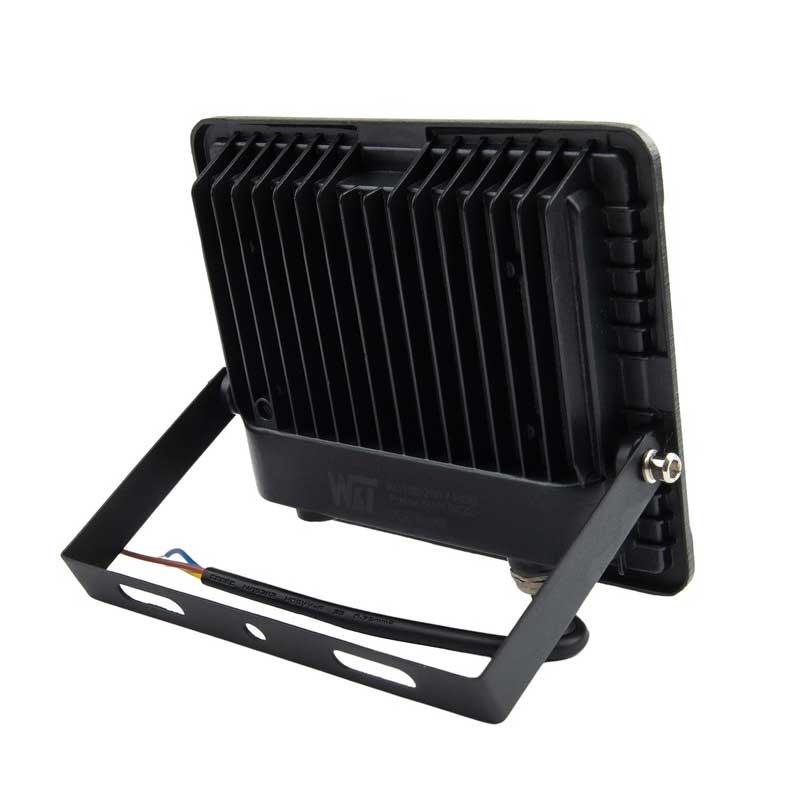 Proiector LED RGB 50W cu radiator din aluminiu pe spate, suport metalic reglabil si cablu de conectare
