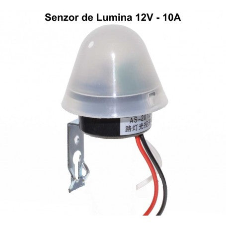 Senzor de lumina 12V 10A cu carcasa alba translucida si suport metalic de fixare