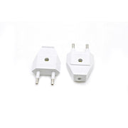 Stecher plat demontabil 10A 250V, design compact, compatibil prize europene standard, culoare alba
