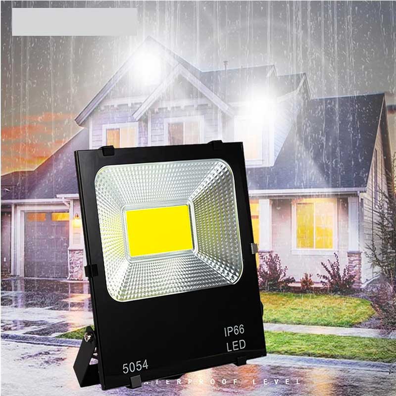 Proiector LED COB 200W IP66 rezistent la ploaie, utilizare exterioara pe casa sau curte