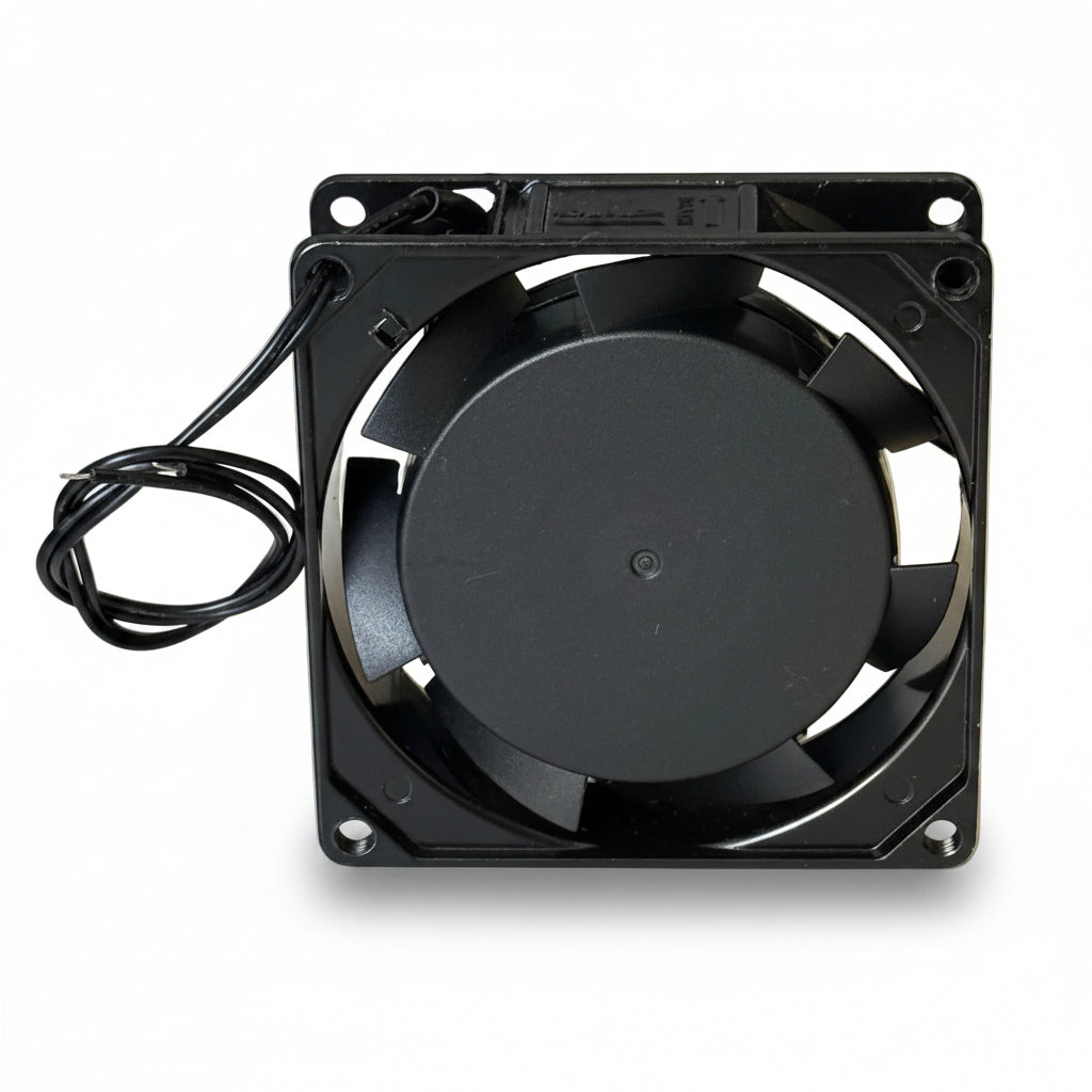 Ventilator AC 220V, 80x80 mm, vedere frontala spate cu motor si orificii de montaj pe colt