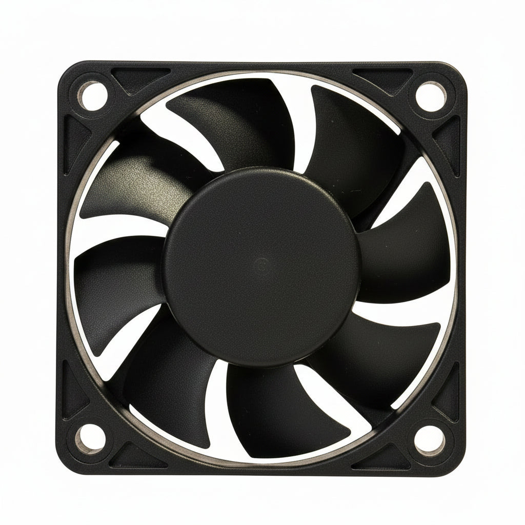 Ventilator DC axial 50x50mm 1.92W, vedere frontala detaliata cu pale si orificii montaj M3