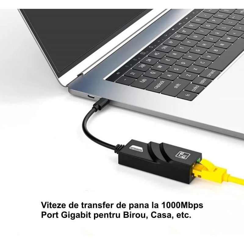 Adaptor USB-C Gigabit 1000Mbps conectat la laptop cu cablu retea RJ45 galben