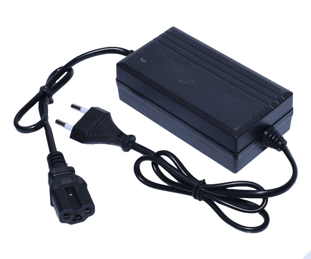Alimentator 12V 1A pentru pompa vermorel, iesire DC stabila, carcasa neagra compacta cu cablu si stecher european