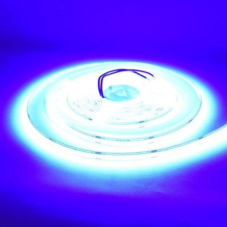 Banda COB LED albastra aprinsa, lumina uniforma intensa, 320 LED/ml, fara puncte vizibile