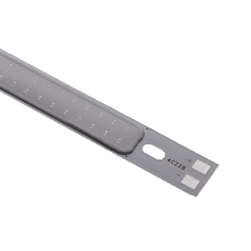 Bara LED COB albastra - detaliu chipuri LED si orificiu de prindere, suport aluminiu