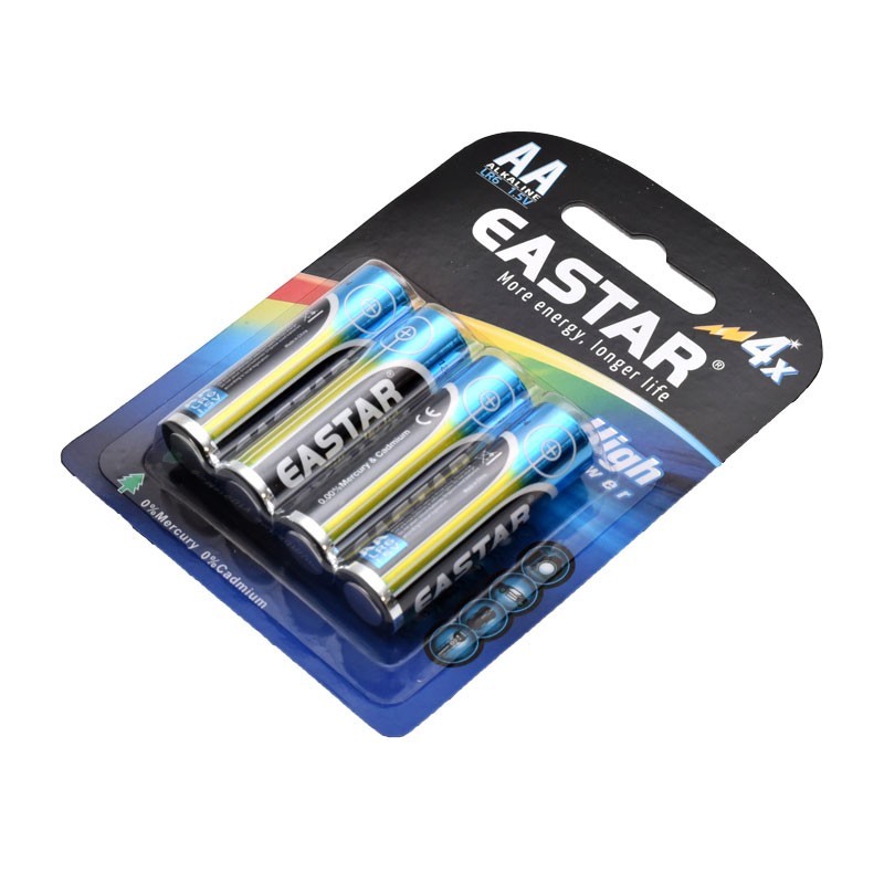 Baterii alcaline AA LR6 1.5V in blister, detaliu eticheta si corp baterie