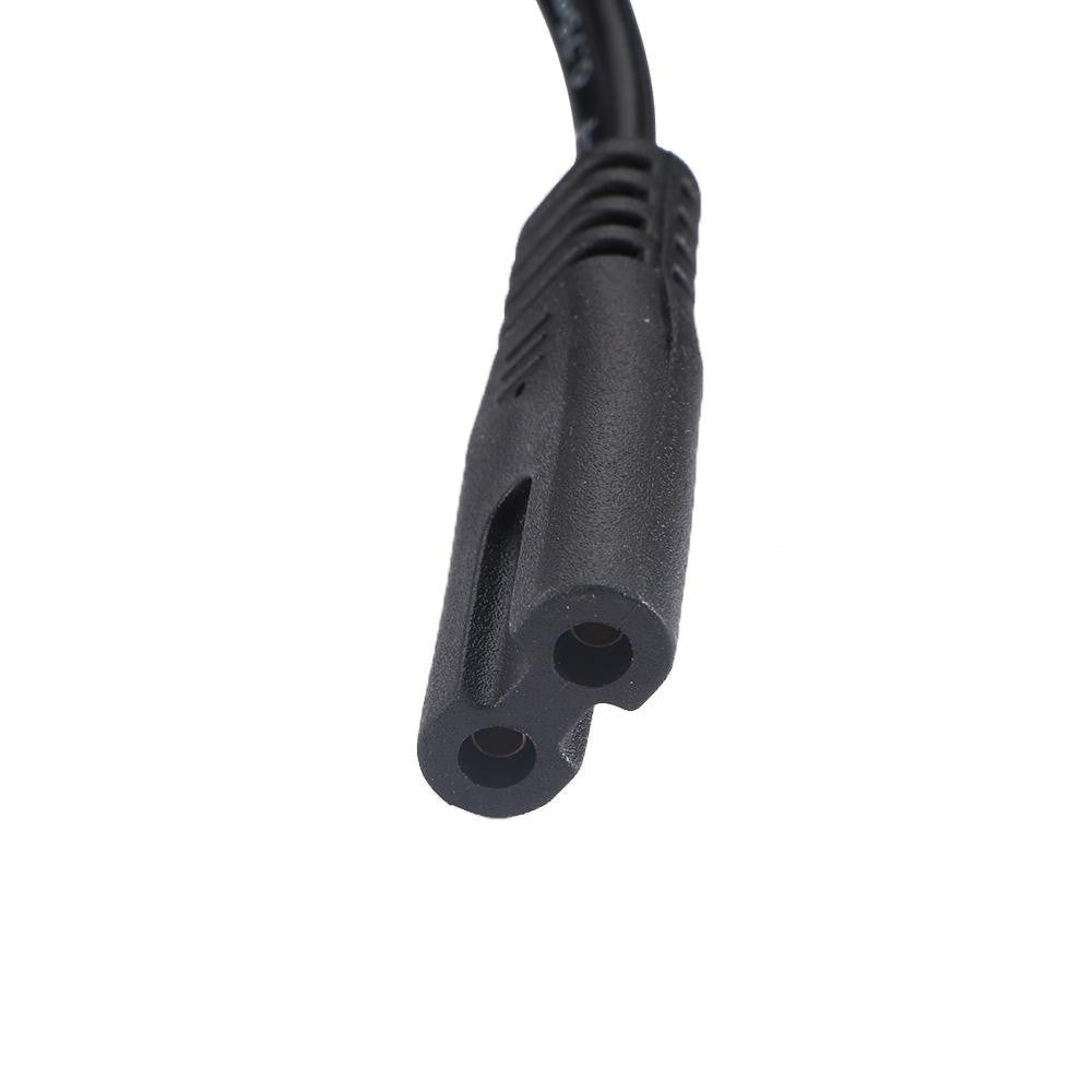 Mufa IEC C7 figura 8 in prim-plan, plastic ABS ignifugat, orificii rotunde precise