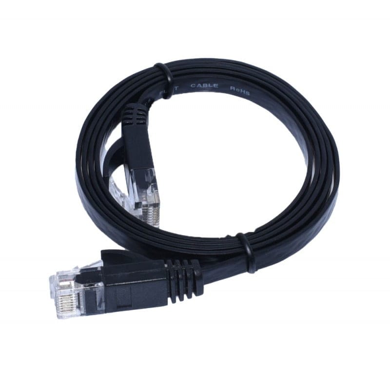 Cablu UTP plat CAT6 negru rola mica, ambii conectori RJ45 vizibili, profil compact pentru instalare discreta