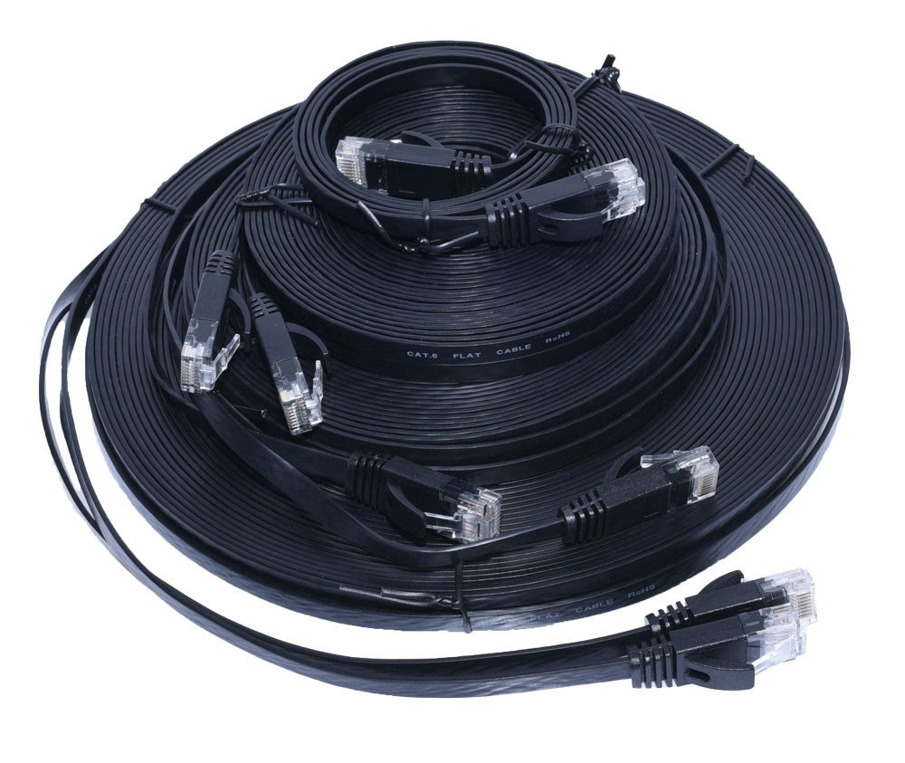 Cablu retea plat CAT6 in mai multe lungimi suprapuse, colaci negri cu conectori RJ45 dubli