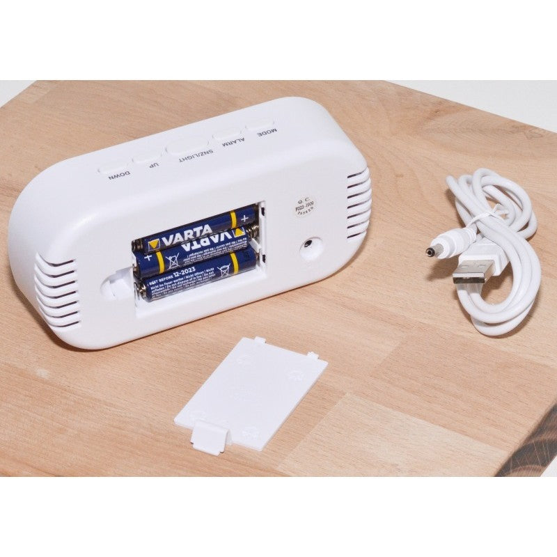 Ceas digital oglinda cu compartiment baterii AAA deschis si cablu USB inclus
