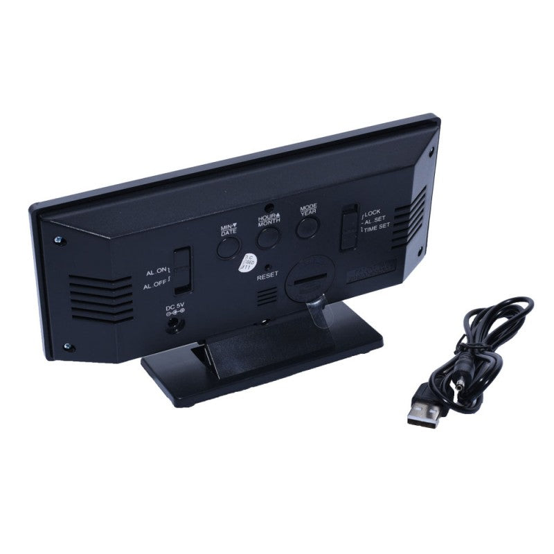 Spatele ceasului digital LED cu butoane de setare, intrare DC 5V si cablu USB inclus