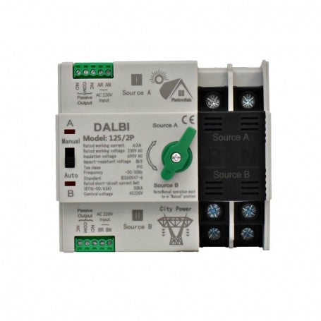 ATS bipolar 63A pe sina DIN, pozitie selector manual, borne de intrare si iesire marcate clar
