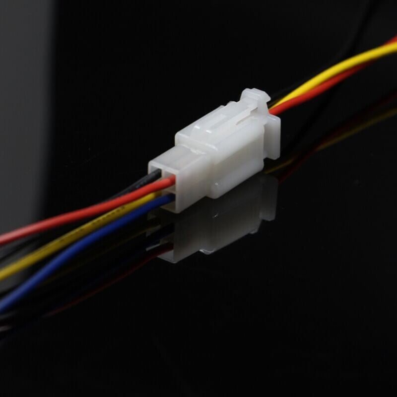 Conector auto 4 fire alb cu cabluri multicolore 25 cm, sistem mama-tata cu clema de blocare, compatibil 12V