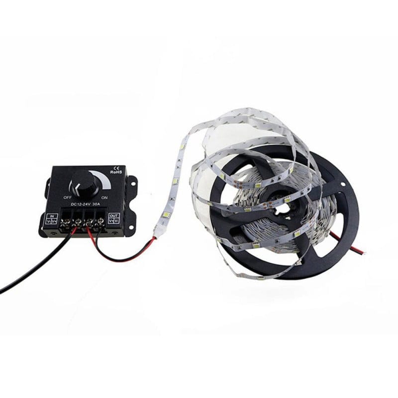 Dimmer manual LED 30A conectat la rola de banda LED, kit complet gata de instalare