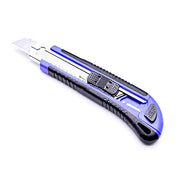 Cutter profesional plastic ABS, lama 18mm, mecanism de blocare cu arc lamelar, include 3 lame rezerva