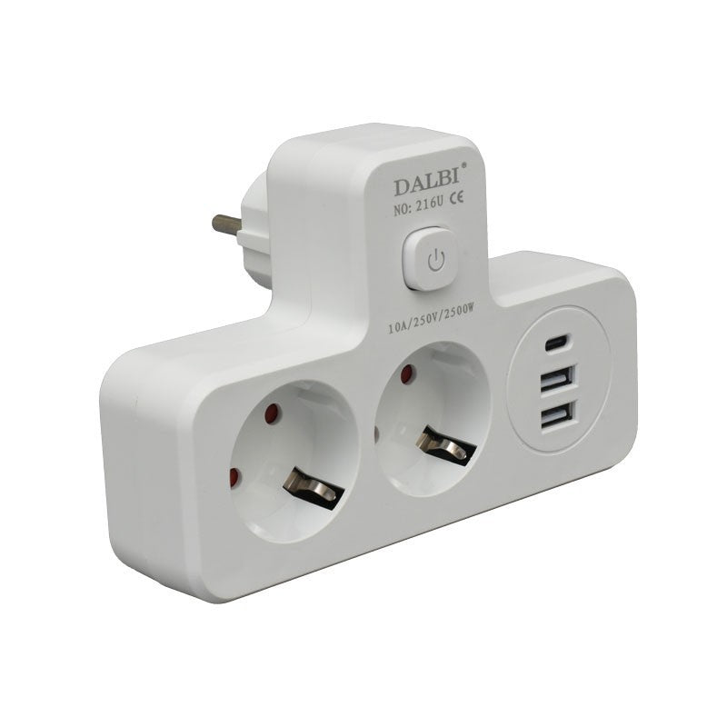 stecher dublu 2500W cu USB-C si 2 USB-A, vedere frontala cu stec conectat