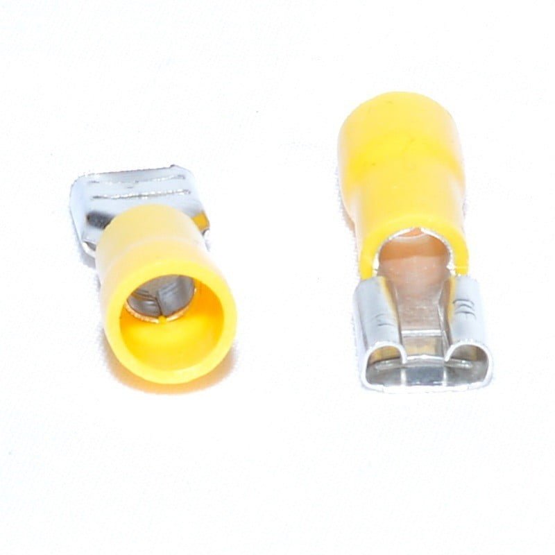 Papuc electric izolat mama galben 6.3mm pentru fire 4-6 mm², vedere detaliata fata-spate