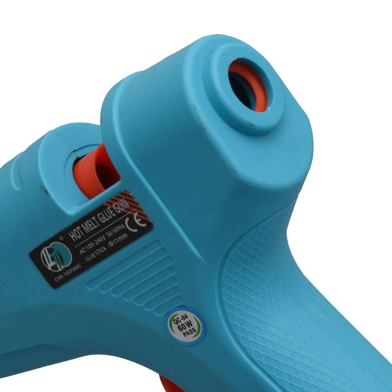Pistol de lipit 60W, detaliu intrare bara silicon 11mm si eticheta tehnica cu specificatii AC100-240V