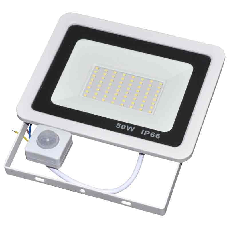 Proiector slim LED 50W cu senzor PIR, protectie IP66, carcasa alba, 4500 lumeni, montaj exterior