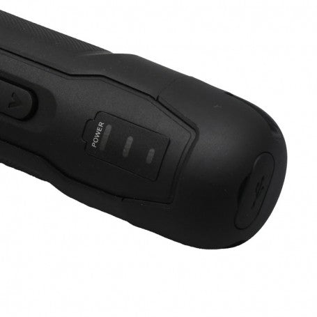 Surubelnita electrica cu acumulator, detaliu buton POWER si indicator LED de incarcare