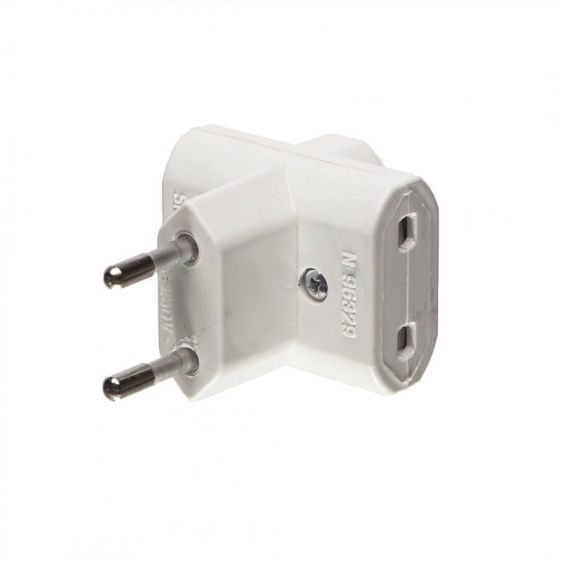 Triplu stecher EURO cu 3 prize, 16A 250V, contacte alama, protectie impamantare, alb