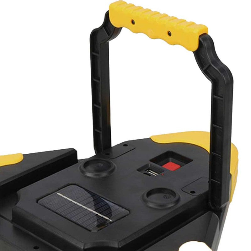 Lampa triunghi portabila cu maner rabatabil, panou solar si port USB vizibile pe spate
