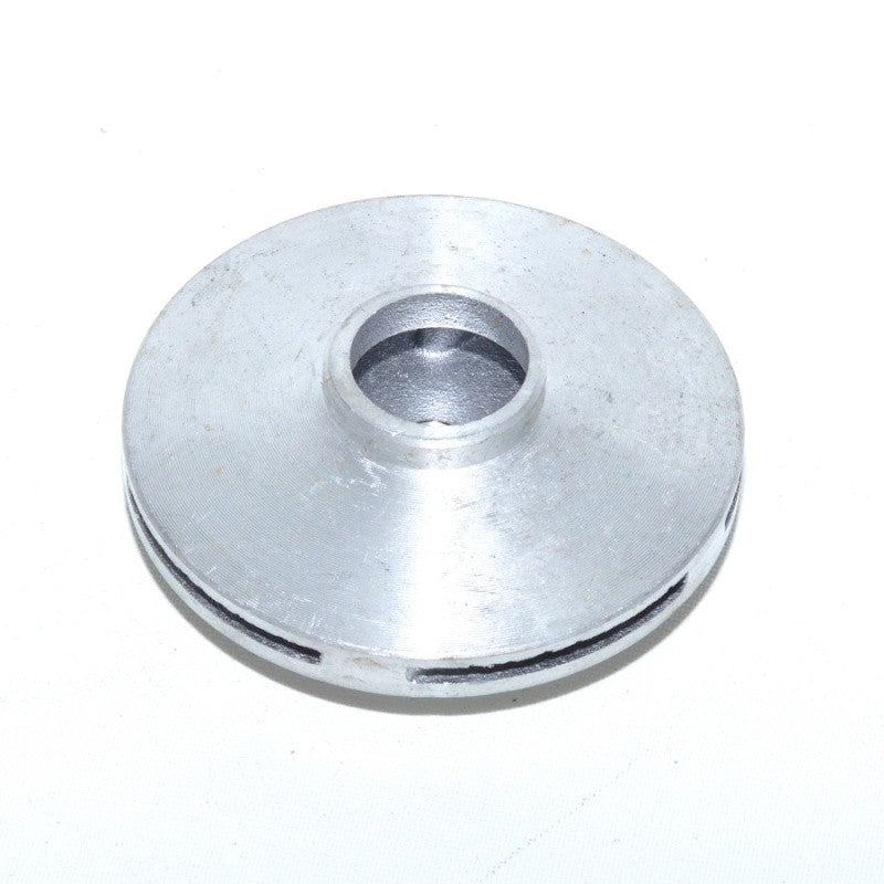 Turbina aluminiu electropompa 3/4 inch, unghi usor diferit, detaliu butuc central