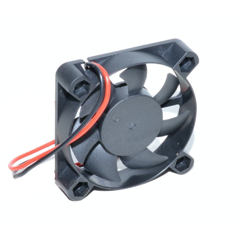 Ventilator patrat 12V, vedere din spate cu palete axiale si colturi de fixare prin suruburi